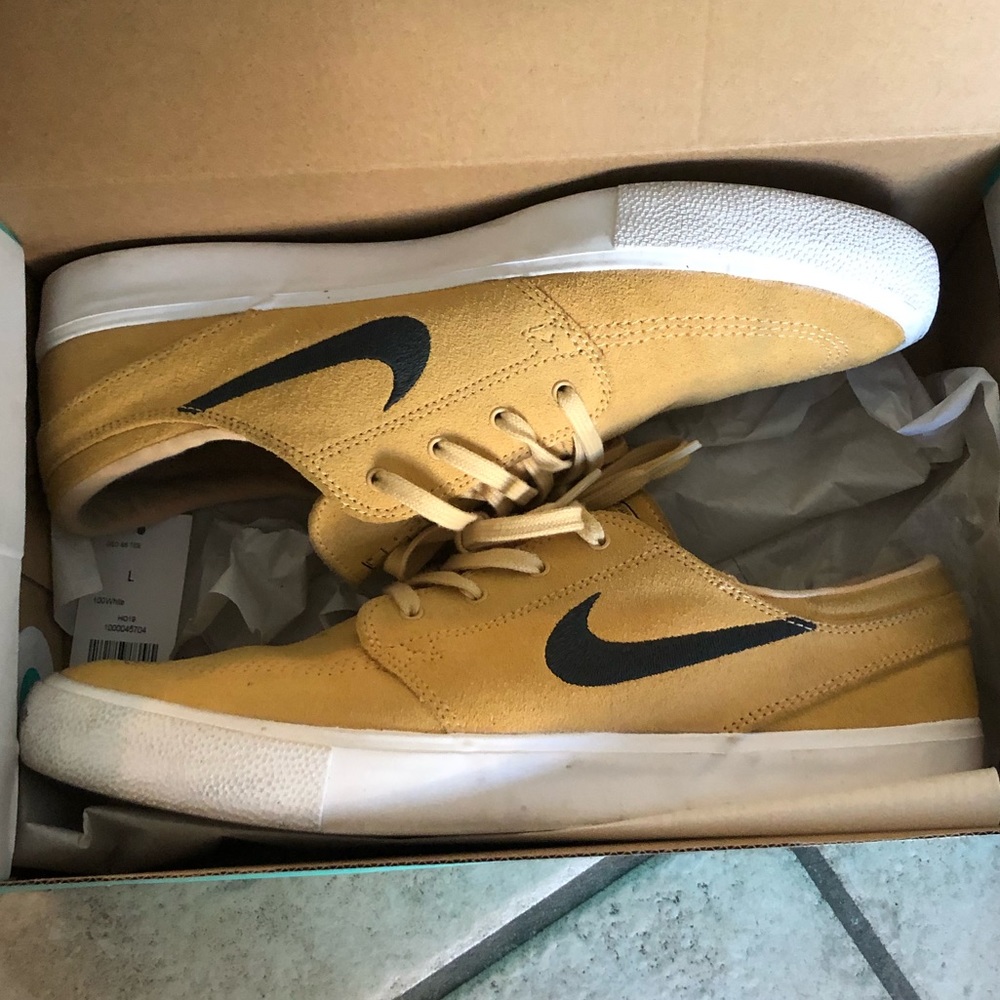 Nike SB Zoom Janoski RM